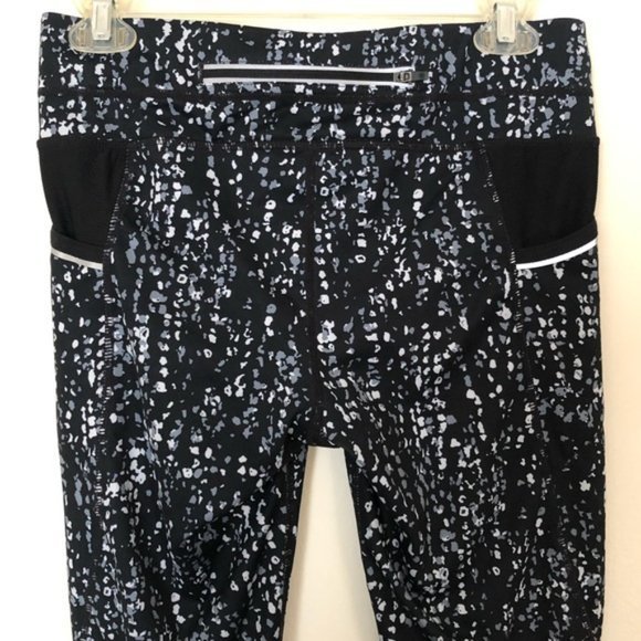 Athleta Pebble Capri Leggings - Picture 4 of 5